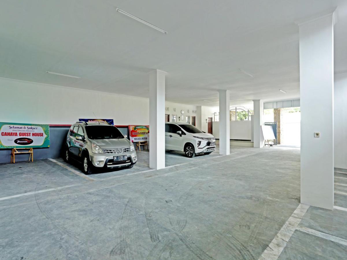 Oyo 90859 Cahaya Guest House Pesanggaran Ngoại thất bức ảnh